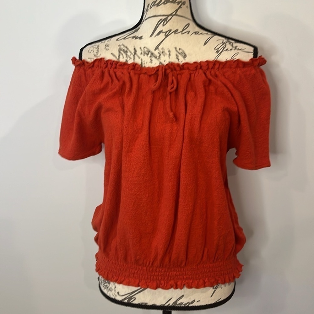 Madewell textured cotton on or off shoulder smocked waist top - Picture 4 of 9